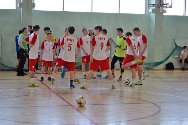 football4-29BC84A5E-1BDE-23F3-63C5-3EF3B76AE0CF.jpg