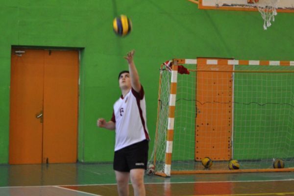 voll2B681D413-FC1E-468C-BE6C-4F7BC7CB6065.jpg