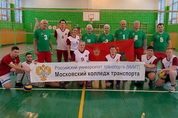 voll4DBFA93E8-66B8-2EE4-C849-F22CCE81F4DC.jpg