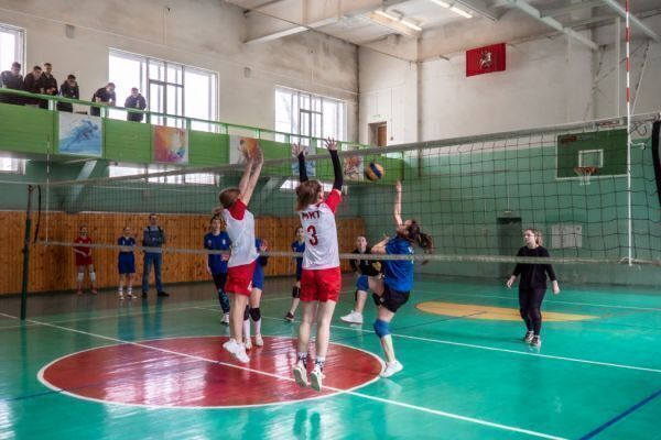 vol118B3827A1-63CA-365A-3466-ACE2176339AA.jpg