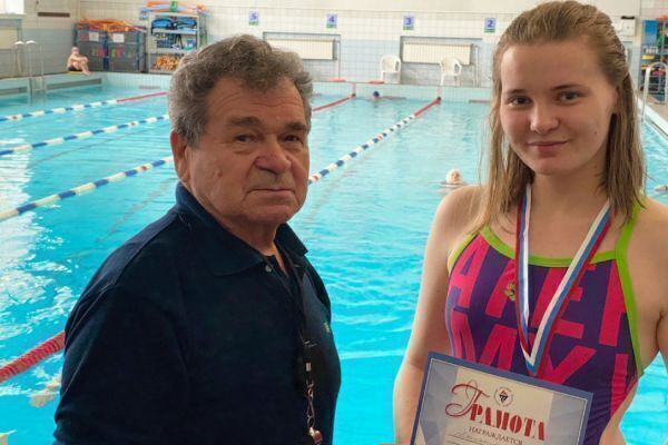 swim1-1B7194814-6FAF-6FEA-D245-DA15FB1C0A87.jpg