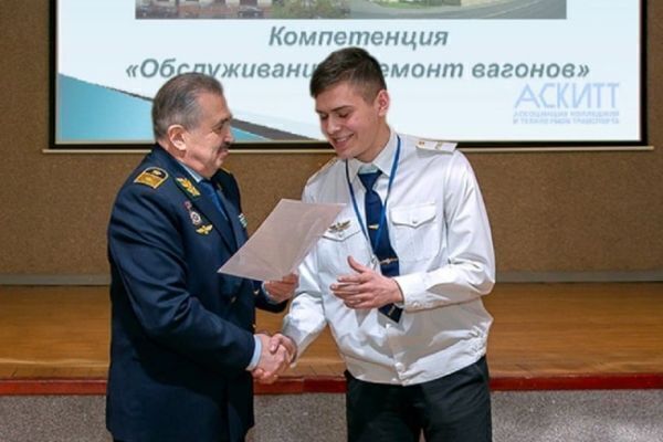 fomina1-min199112BE-5943-6299-509F-F589A7FE2A1F.jpg