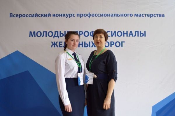 finashina1-min2D6A6D0F-1F3C-023B-BBFC-2C9A848FD674.jpg