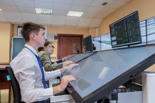 88-min59BE6549-F881-CEB5-1D1C-1362D4C6F709_600_400 image «Университетская суббота» - Железная дорога. Траектория успеха.
