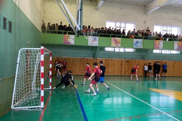 2102fb3mini-min63B96077-B4F1-2771-15C6-4E4E97290FE3.jpg