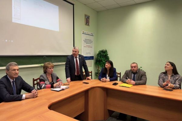 0404prof3-min2B693A85-CFF7-985A-EE07-F8669D22AE81.jpg