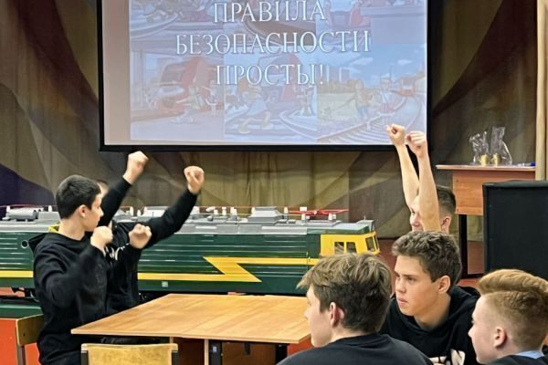 play261E81528-F0AB-185E-EF7C-EAC2DBC23FD7.jpg