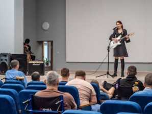 thumb_165_256 image Студенческое творчество для пациентов ЦВК имени А.А. Вишневского