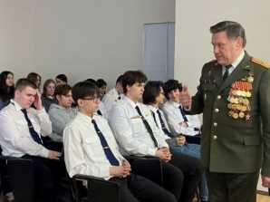 thumb_165_433 image Урок мужества в МКТ с ветераном боевых действий в Афганистане
