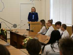 thumb_165_88 image О прокурорском надзоре в сфере транспорта